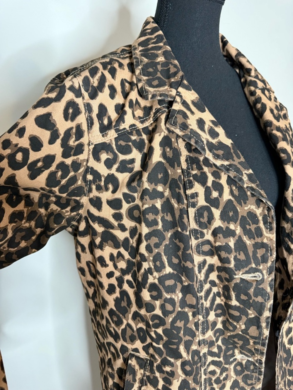 FASHION NOVA New Leopard Print Denim Trench Coat Pockets Buttons Size Medium - Picture 6 of 13